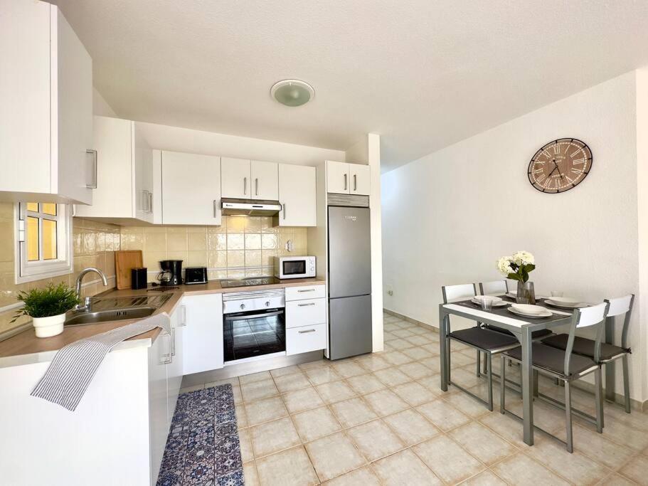 Penthouse With Ocean Views - Torviscas Lejlighed Costa Adeje  Eksteriør billede